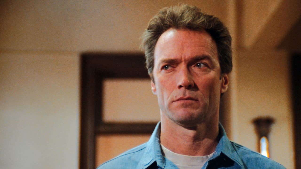 Escape from Alcatraz still 8