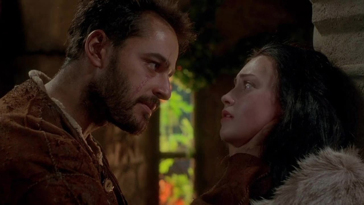 Snow White: A Tale of Terror still 6