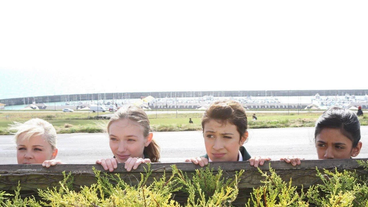 Angus, Thongs and Perfect Snogging still 7