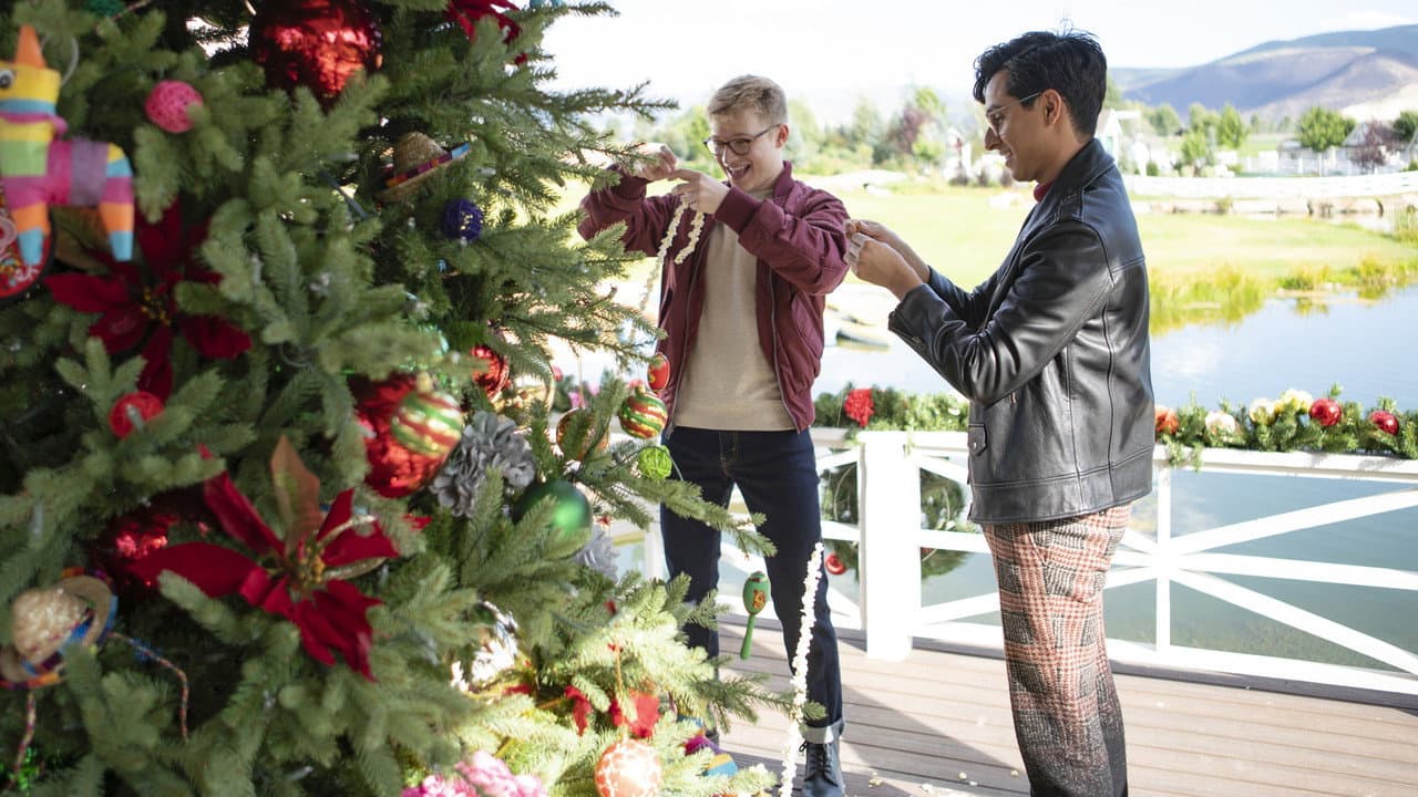High School Musical: The Musical: The Holiday Special still 5