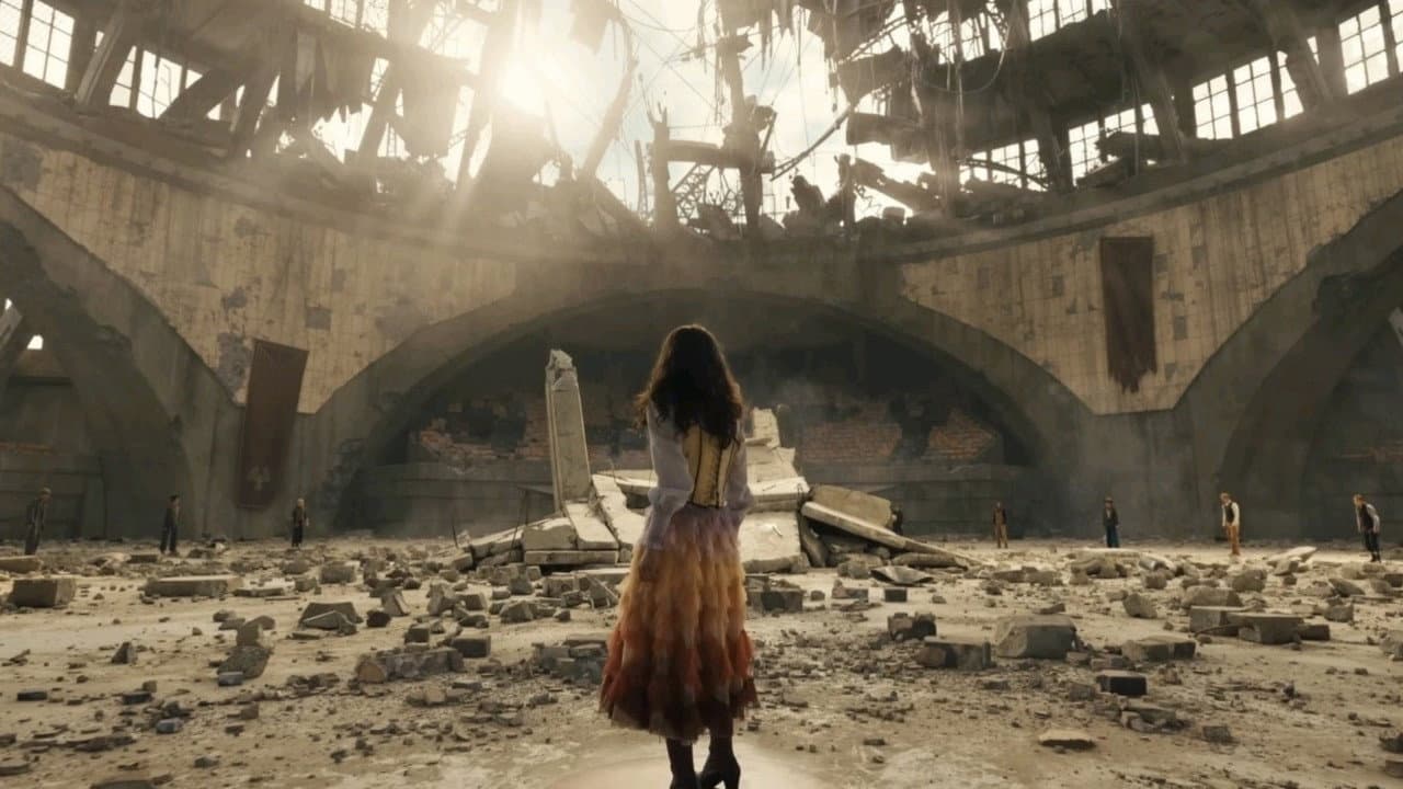 Enola Holmes still 5