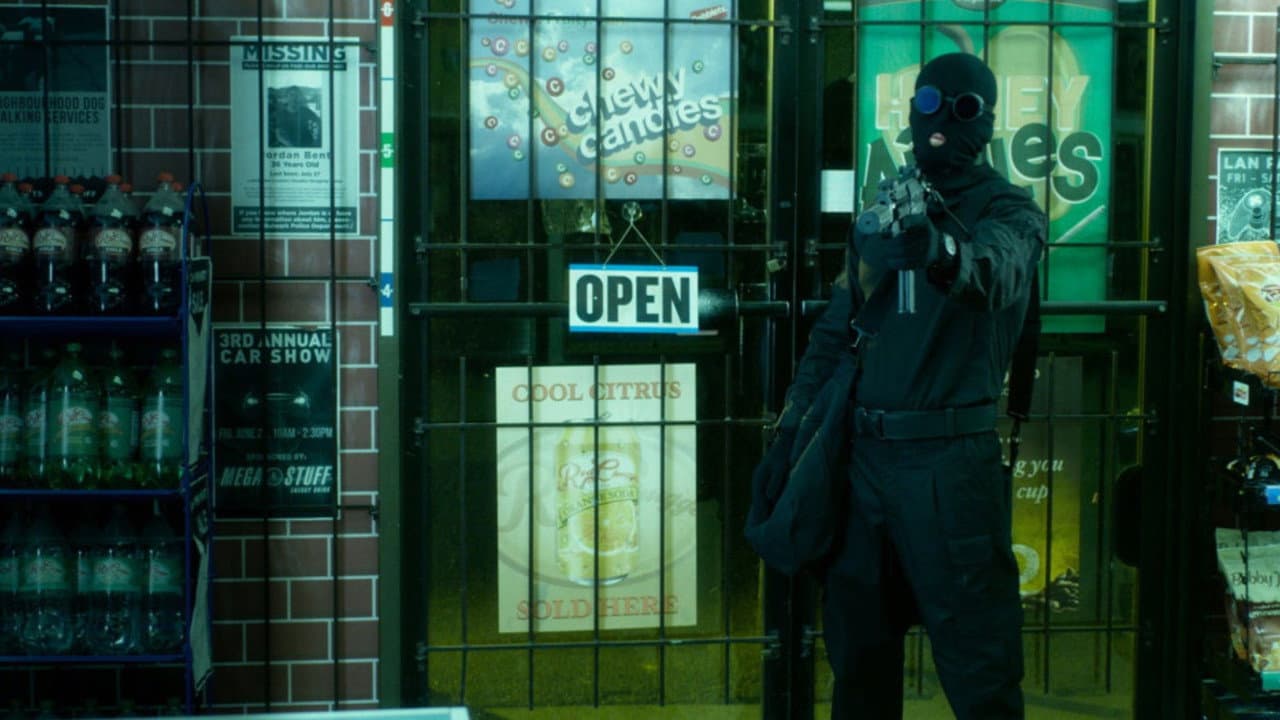Dragged Across Concrete still 5