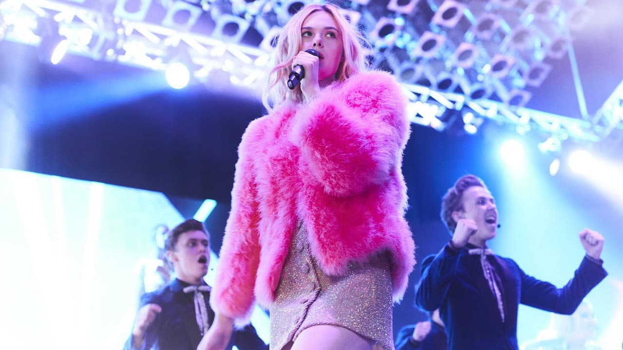 Teen Spirit still 7