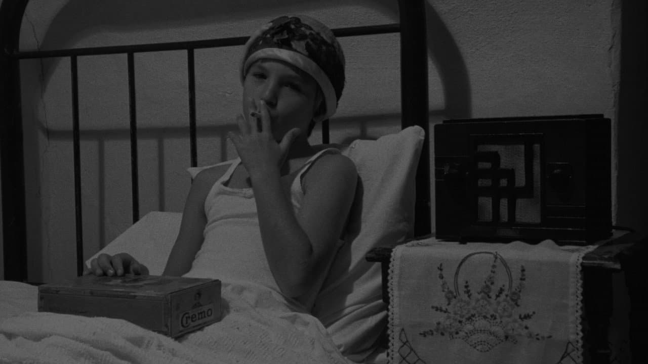 Paper Moon still 4