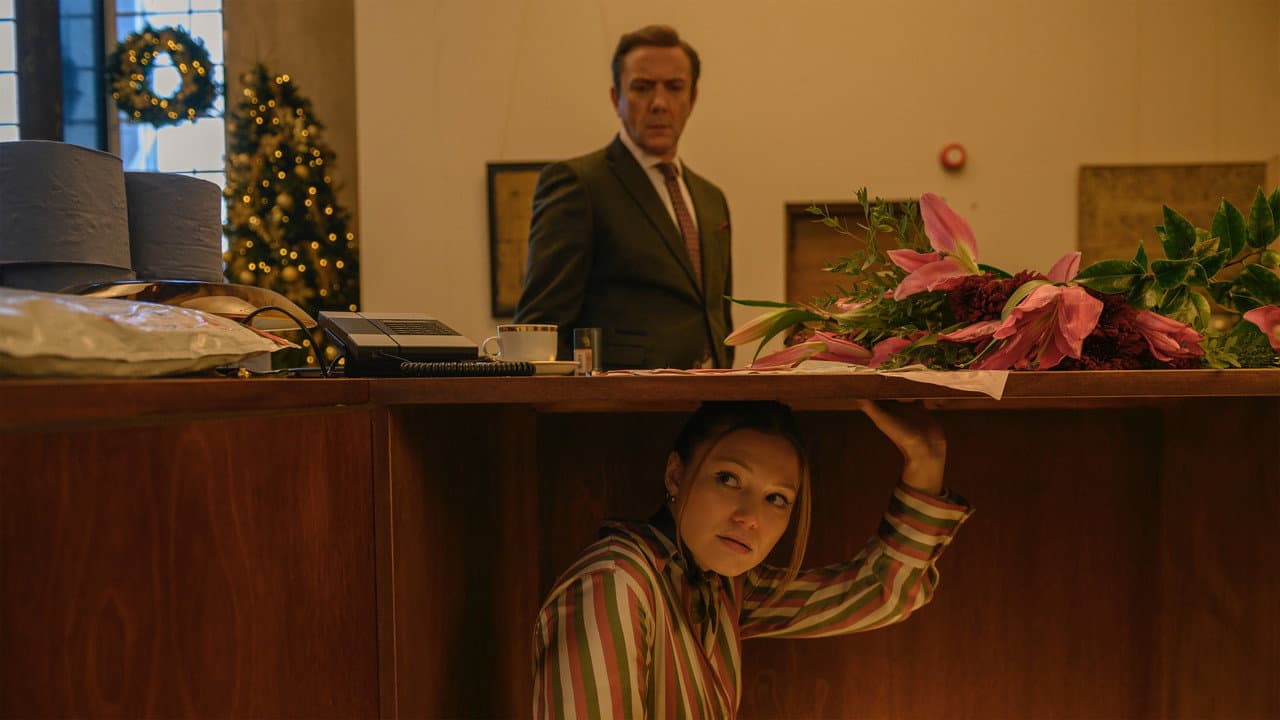 Jingle Bell Heist still 7