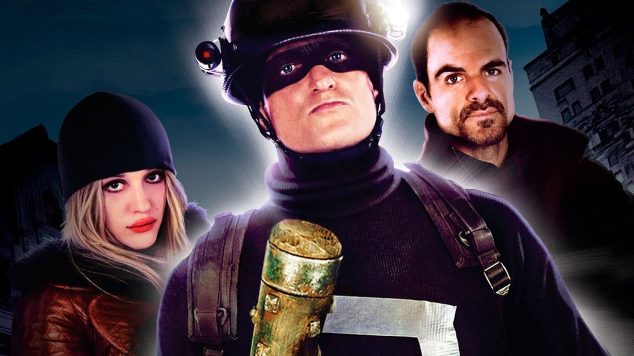 Defendor still 8