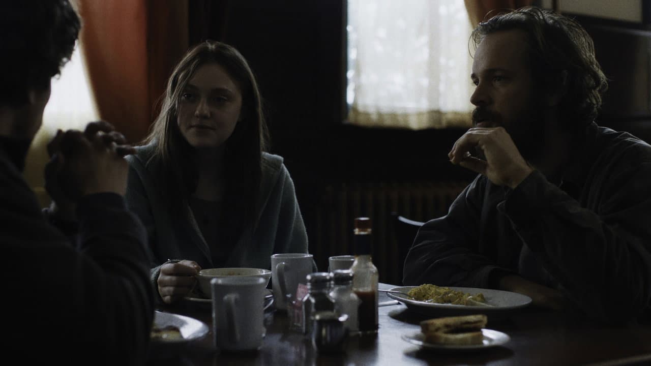 Night Moves still 7