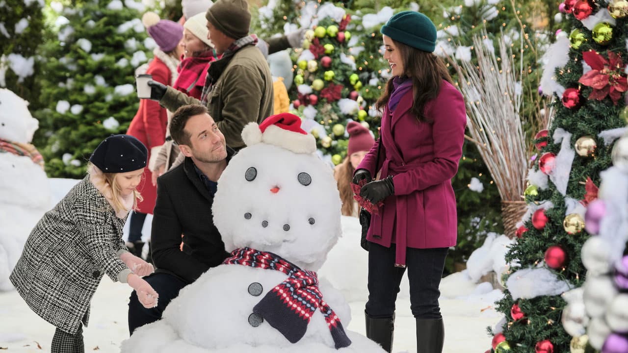 Christmas at Dollywood still 6