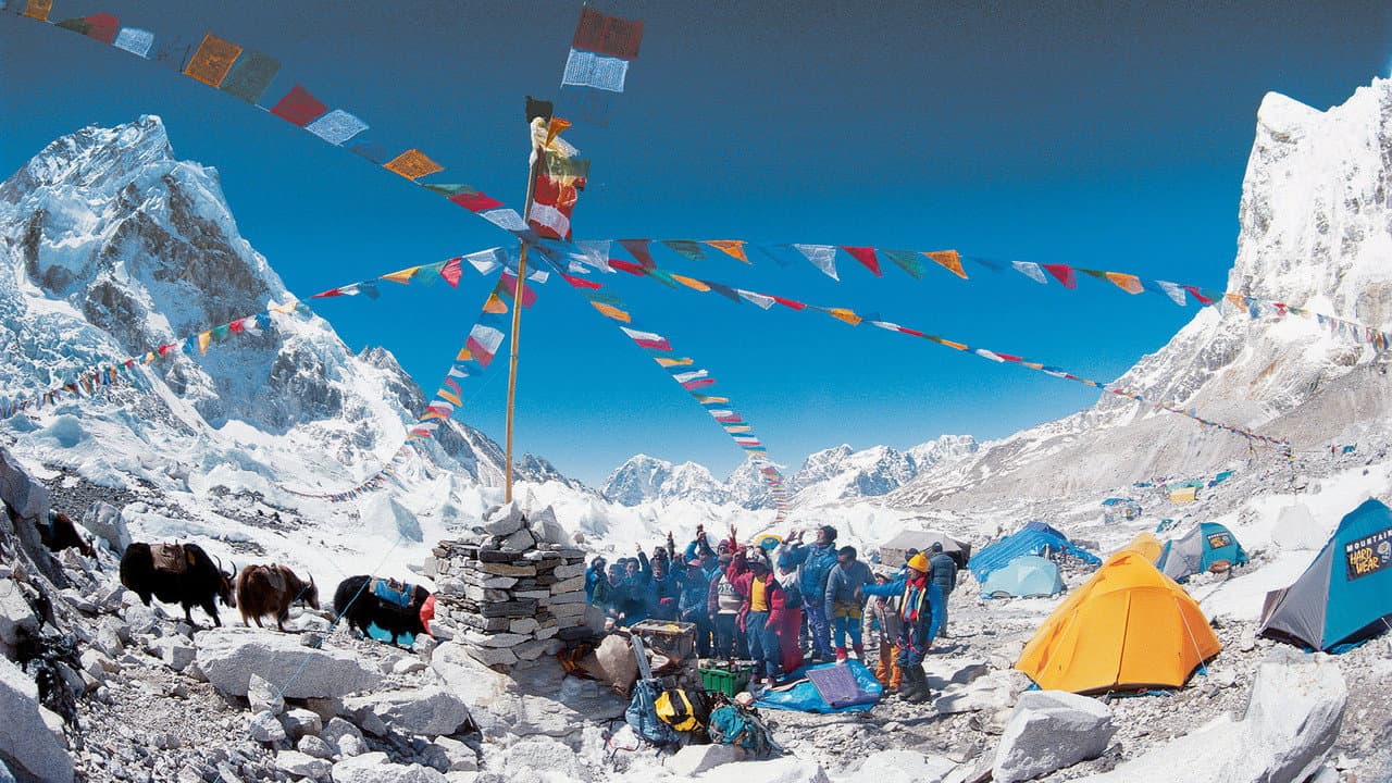 Everest still 3