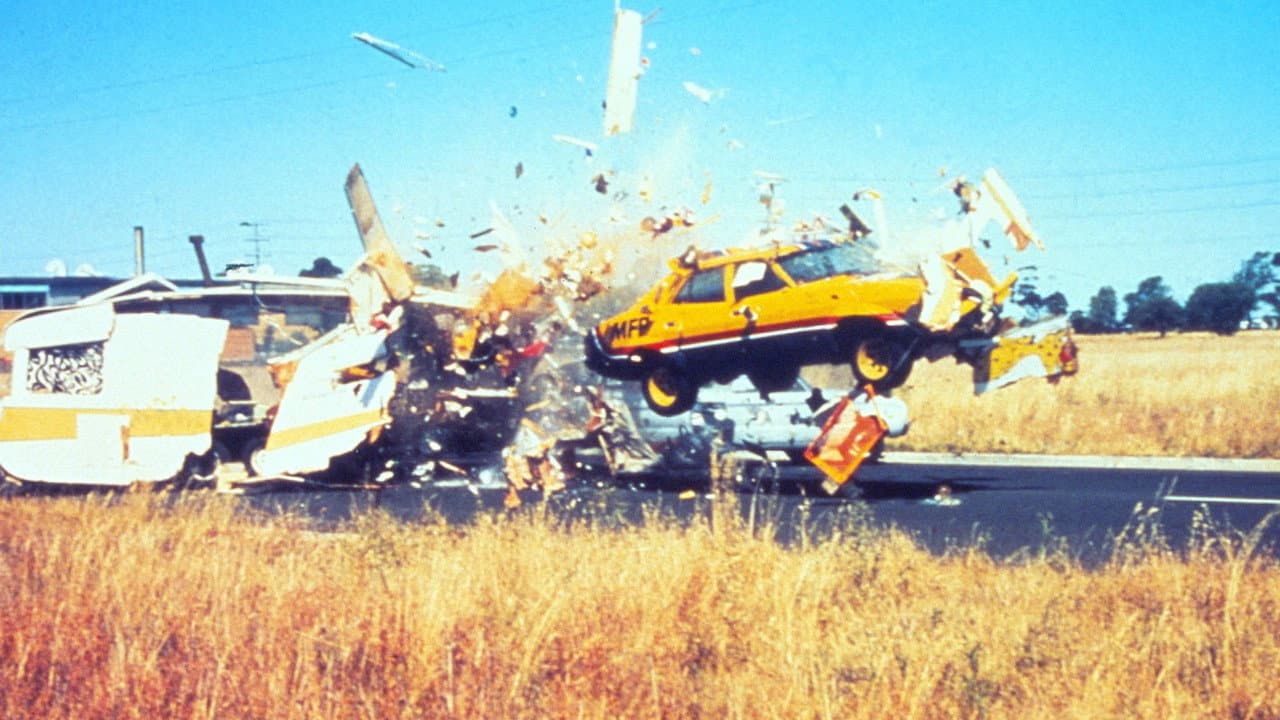 Mad Max still 7