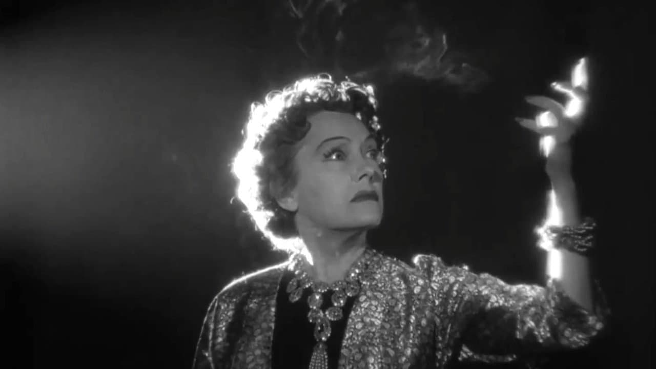 Sunset Boulevard still 5