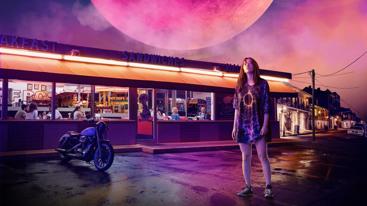 Mona Lisa and the Blood Moon still 2
