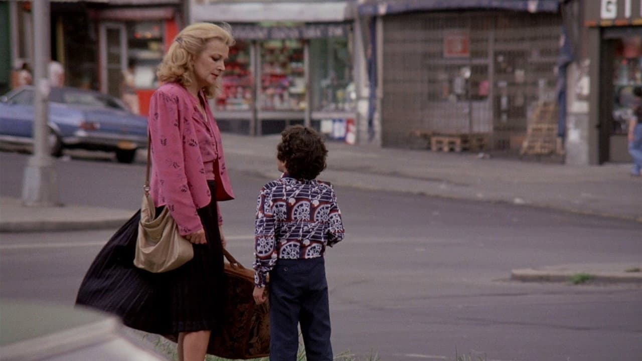 Gloria still 6