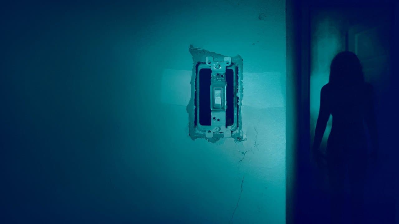 Lights Out still 1