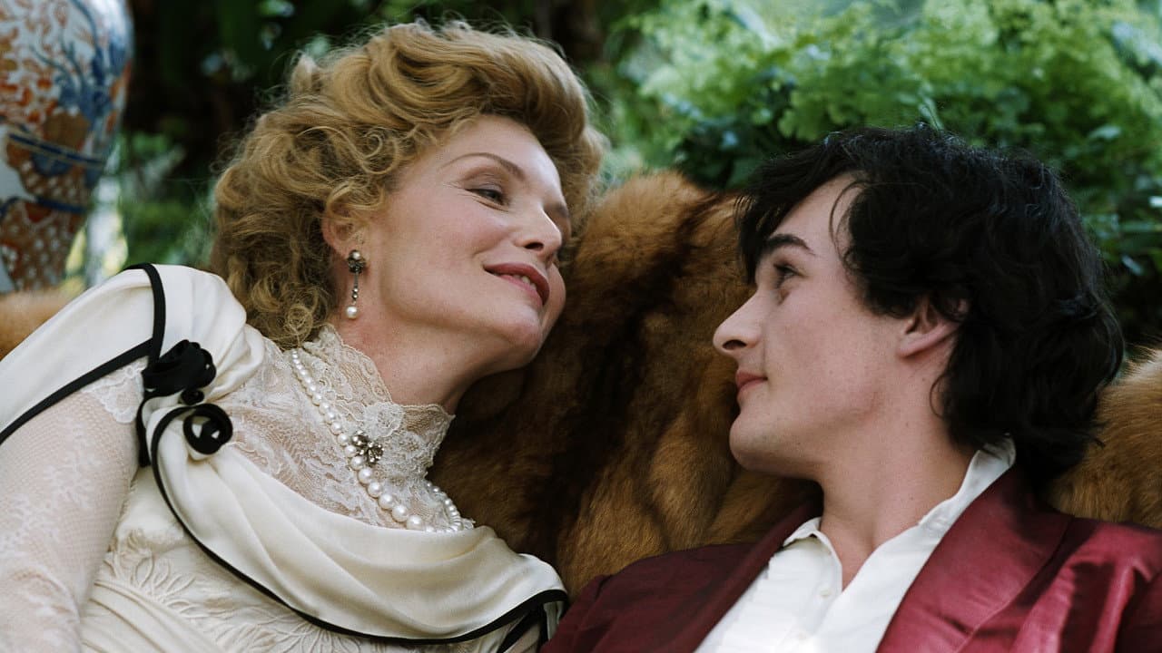Chéri still 5