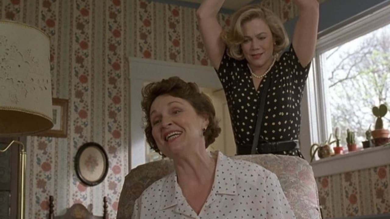 Serial Mom still 8