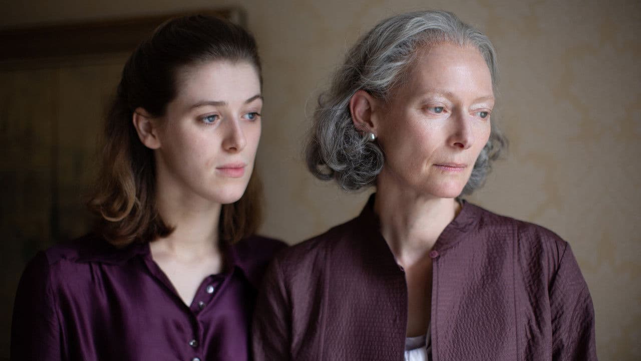 The Souvenir: Part II still 5