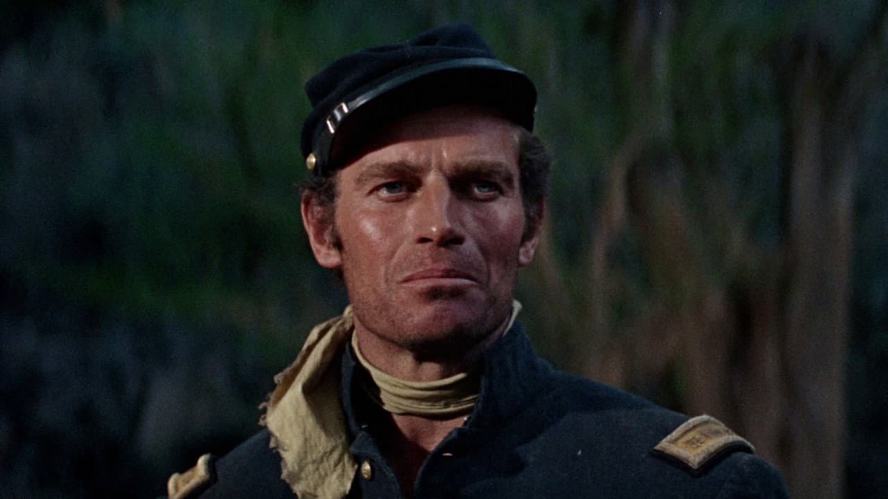 Major Dundee still 7