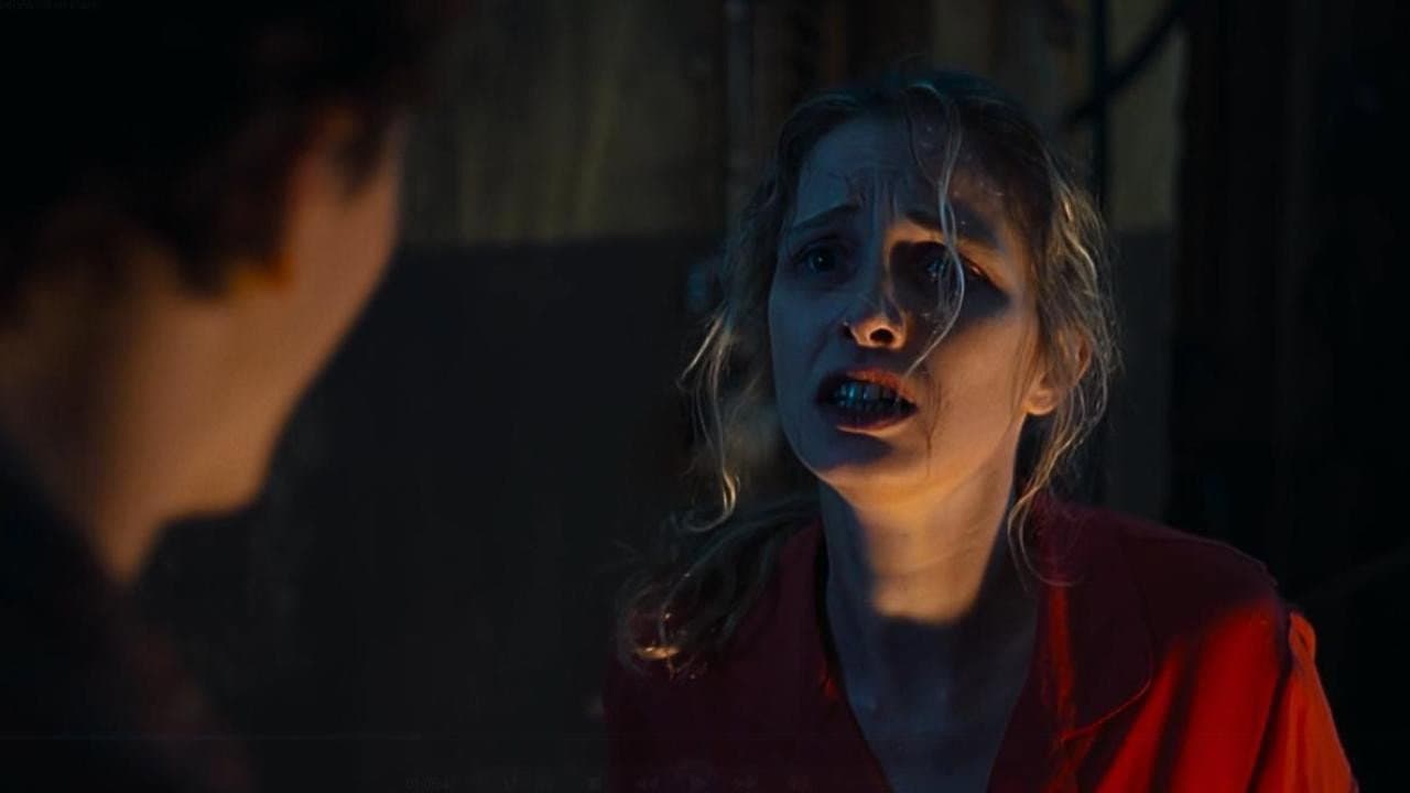 An American Werewolf in Paris still 4